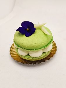 miss Chloé Biscuit macaron ganache yuzu pomme